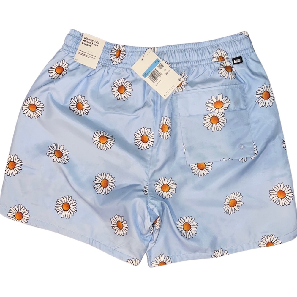 Nike Sportswear Daisy Print Flow Shorts Light Marine / White DM6909-548 - Picture 2 of 10